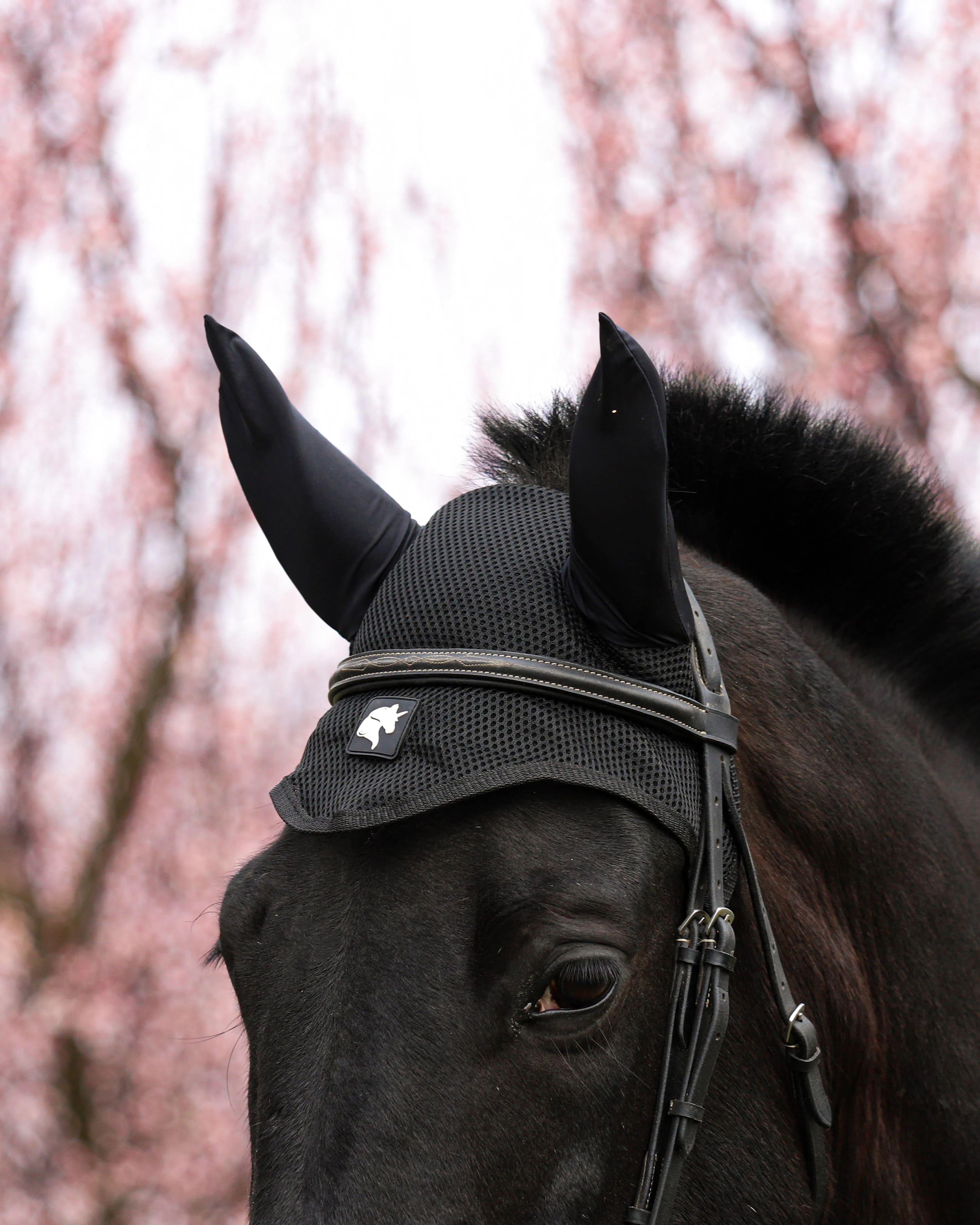 Sally "Cloud" ear bonnet black