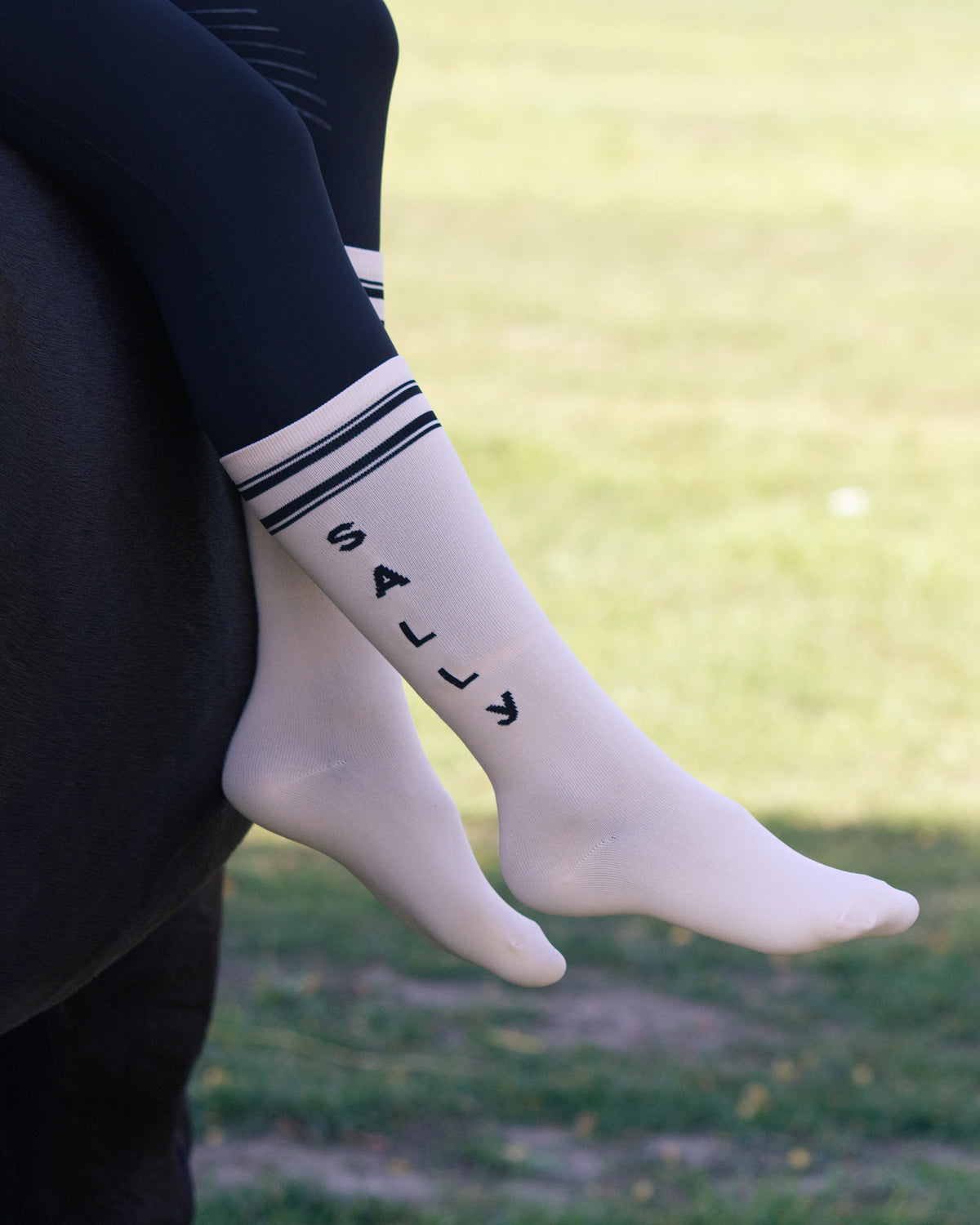 Sally lovaglózokni-Krém