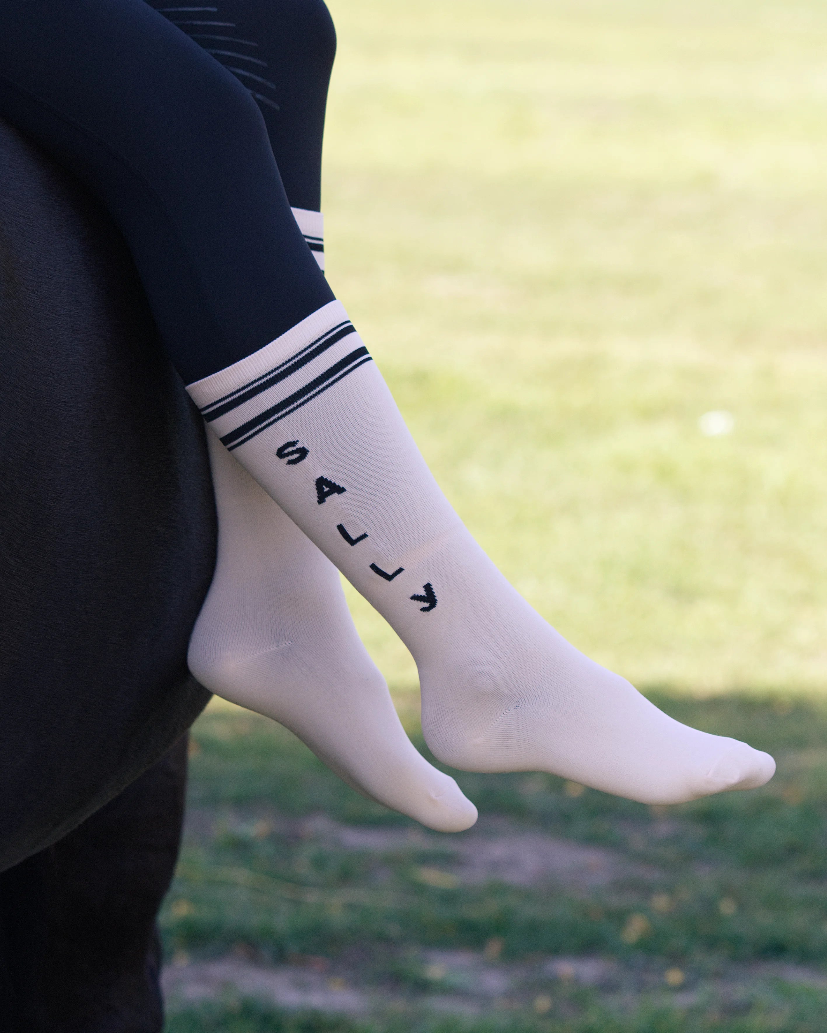 Sally lovaglózokni-Krém